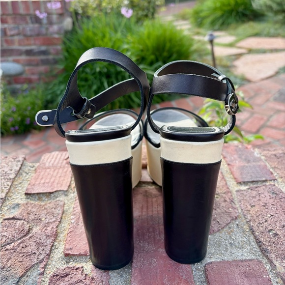 Luxurious Chanel Colorblock Leather Platforms 37 Authentic Damaged - Picture 7 of 13